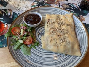 Savory crepes with bbq sauce at Naleśnikarnia Gramofon in Bydgoszcz