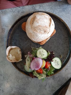 Broodje met oesterzwam kroketten at De 4 Jaargetijden  in Epen