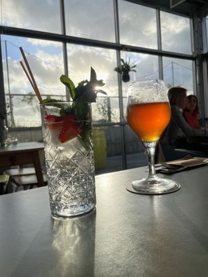 GT & beer at DeDAKKAS in Haarlem