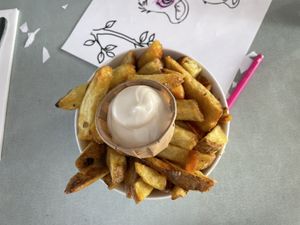 Fries  at DeDAKKAS in Haarlem