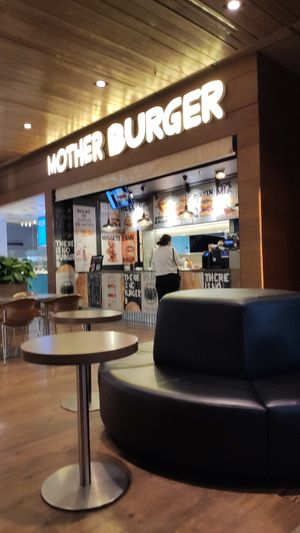  at Mother Burger - Amoreiras in Lisbon