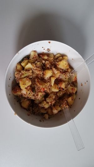 Overnight fruit oats at Végés en Herbes in Beckerich