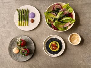 Holy Carrot plant-based sharing dishes, free from gluten, preservatives and additives at Holy Carrot in London