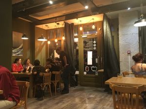 The main room at Samourai Sushi in Dijon