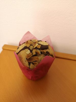 Vegan muffin made with spelt flour at Bäckerei Dacho in Klosterneuburg