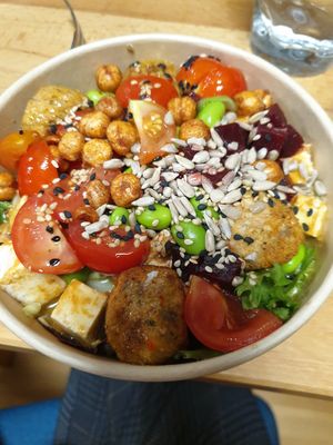  at Jawz The Bowl Company in Munich