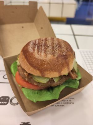 Eat Me At Burger at Orang+Utan - Symona Petlyury in Kyiv