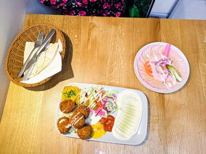 Vegan Esra Teller at Esra Falafel at Esra Falafel in Berlin