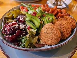 Falafel Spezial Bowl at Vital Meals in Dusseldorf