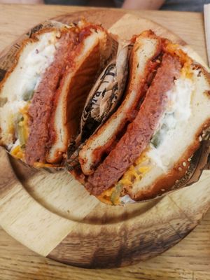 Burger at Les Tontons Veg in Paris