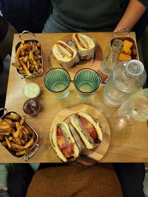  at Les Tontons Veg in Paris