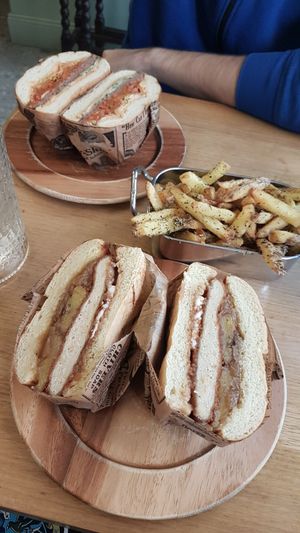  at Les Tontons Veg in Paris