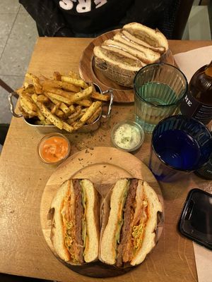 Kimchi Burger, Weon Burger, Herb Fries  at Les Tontons Veg in Paris