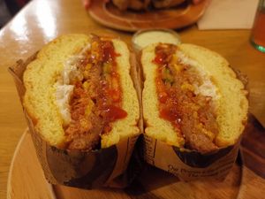 Hamburger at Les Tontons Veg in Paris