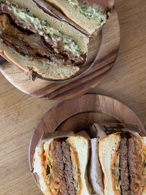 Amazing… and on wooden plates 😊  at Les Tontons Veg in Paris