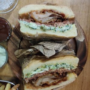  at Les Tontons Veg in Paris