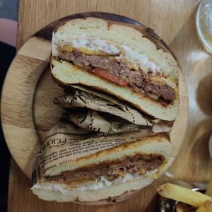  at Les Tontons Veg in Paris