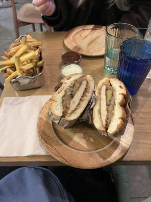 Le Weon   at Les Tontons Veg in Paris