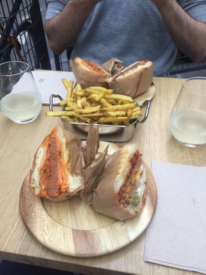 Kimchi & Cheese  at Les Tontons Veg in Paris
