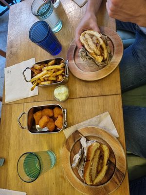  at Les Tontons Veg in Paris