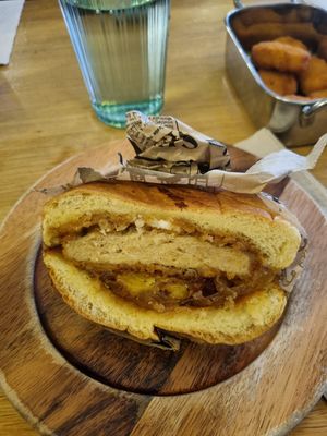  at Les Tontons Veg in Paris