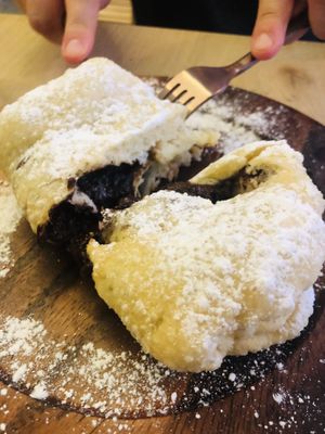 Calzone Nutella  at Les Tontons Veg in Paris