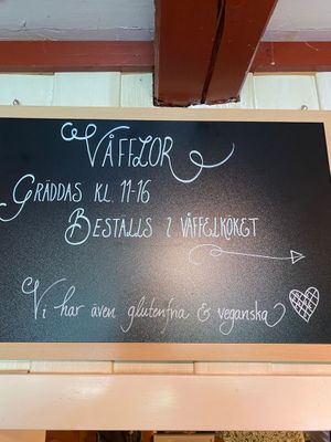 Waffles. There are vegan and gluten-free ones. at Frostbrunnsdalen in Borlaenge