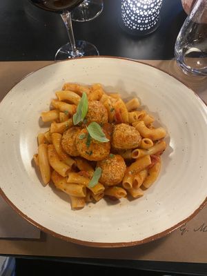   at La Pentola in Makarska