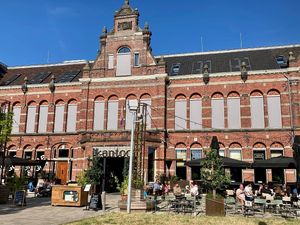 Bar Kantoor with outside terrace area at Bar Kantoor in Amsterdam
