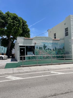 The place is shut down.  at The Haus Lounge in Lake Worth