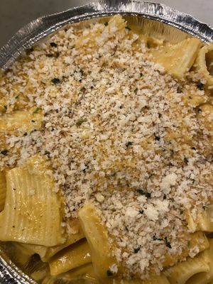 Macaroni pasta at Souley Vegan in Los Angeles