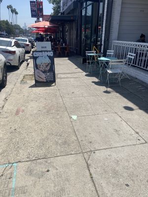 Outdoor Seating and Street Signage  at Creamo in Los Angeles