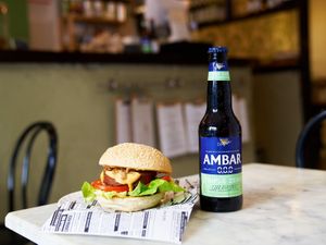 Hamburguesa vegana  at Verde Amore in Barcelona