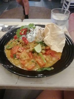 Mango chickpea curry at Ebb and Flow Darwin in Larrakeyah