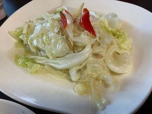 Stir-fried cabbage (炒高麗菜), small portion at Wàng Yōu Yuán MínSù 忘憂園民宿 in Fuli