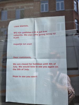 Was closed when I passed at Fatayer in Leuven