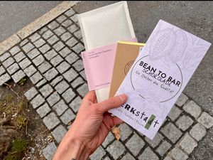Bean-to-bar info flyer and swiss chocolate  at Werkstadt in Bern