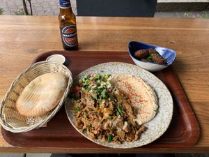 Shawarma Teller mit extra Falafel  at Dominion Food Revolution in Frankfurt