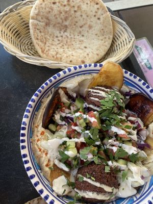 Hummus bowl  at Dominion Food Revolution in Frankfurt