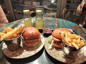 Keanu Schnitzel burgers, fries & lemonade. at Dominion Food Revolution in Frankfurt