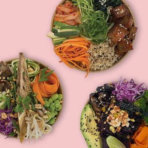 GROW Bowls and Rolls are a colourful and nutritious mix of vegetables and protein. Our ‘Vietnamese’ inspired rice paper rolls are ready made and perfect for snacks and light me at Grow Bowls & Rolls in Koh Samui