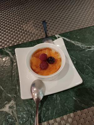 Creme Brulee at Gavi Wine Restaurant in Busan