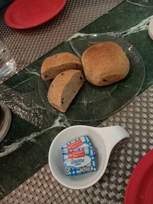 Homemade vegan bread at Gavi Wine Restaurant in Busan