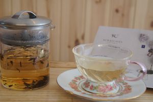 큐앤리브즈 허브티 at Cafe Sosu - 카페소수 in Busan