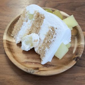 Melon cake at Cafe Sosu - 카페소수 in Busan