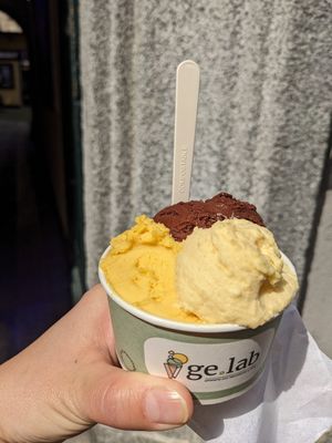 Vegan chocolate, mango and passion fruit at Gelab Gelateria in Como