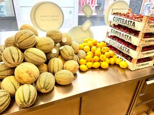 Fresh fruits at Gelab Gelateria in Como