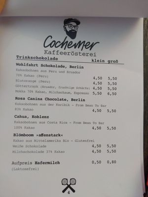 Trinkschokolade mit 100% Kakao mit Hafermilch in vegan möglich at Cochemer Kaffeerösterei in Cochem