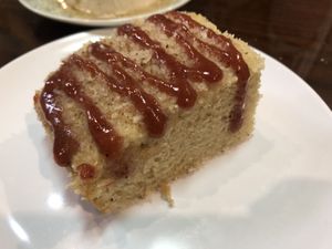 Bizcocho de limón   at Madre Tierra in Caguas