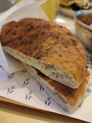 Pita at Chick Peace 칙피스 - Seongsu in Seoul